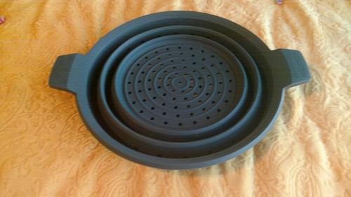 Pampered Chef Silicone Collapsible Steamer & Strainer #2742