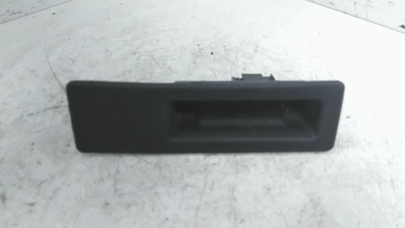 Poignee Coffre / Hayon Arriere 3 Serie 51247368752/7368752/51247463161/7463161