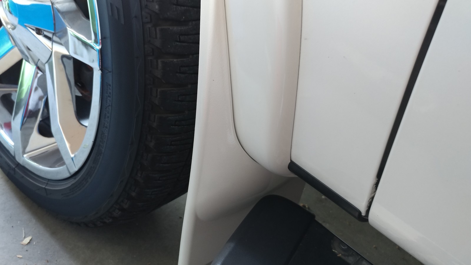WeatherTech Custom No Drill Splash Guard MudFlaps Compatible With 2021 2024 Ford Bronco Sport Front Rear Set Black