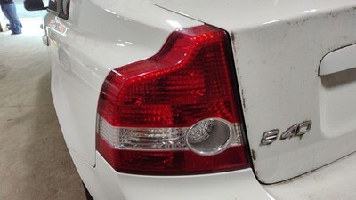 2004-2007 Volvo 40 Series LH Driver Taillight Lamp Assy