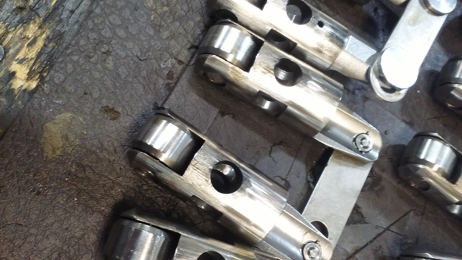 SBF FORD SMALL BLOCK ELITE RACER SOLID ROLLER LIFTERS WITH VERTICAL BAR