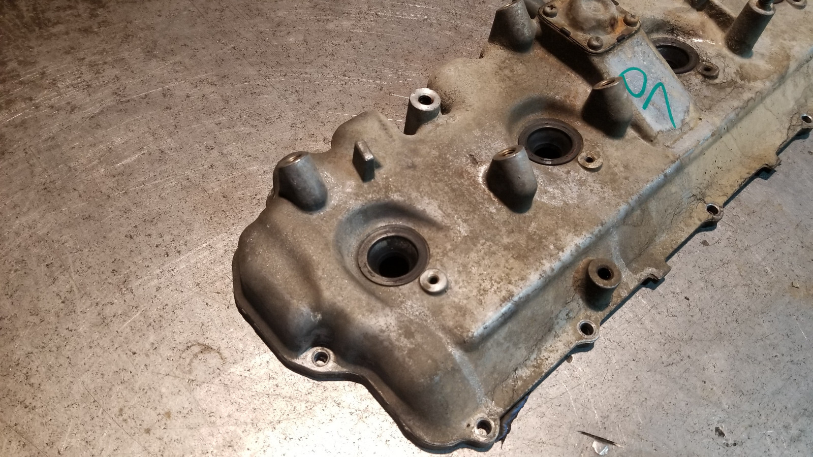 97223559 01 02 03 04 LB7 Duramax Diesel UPPER Valve Cover  - Picture 4 of 7