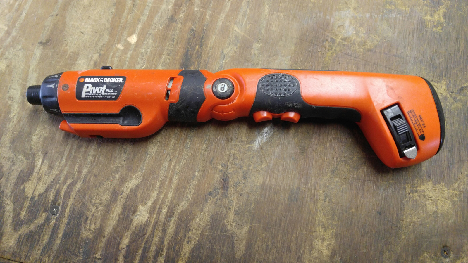 Black & Decker Pivot Plus Screw Driver