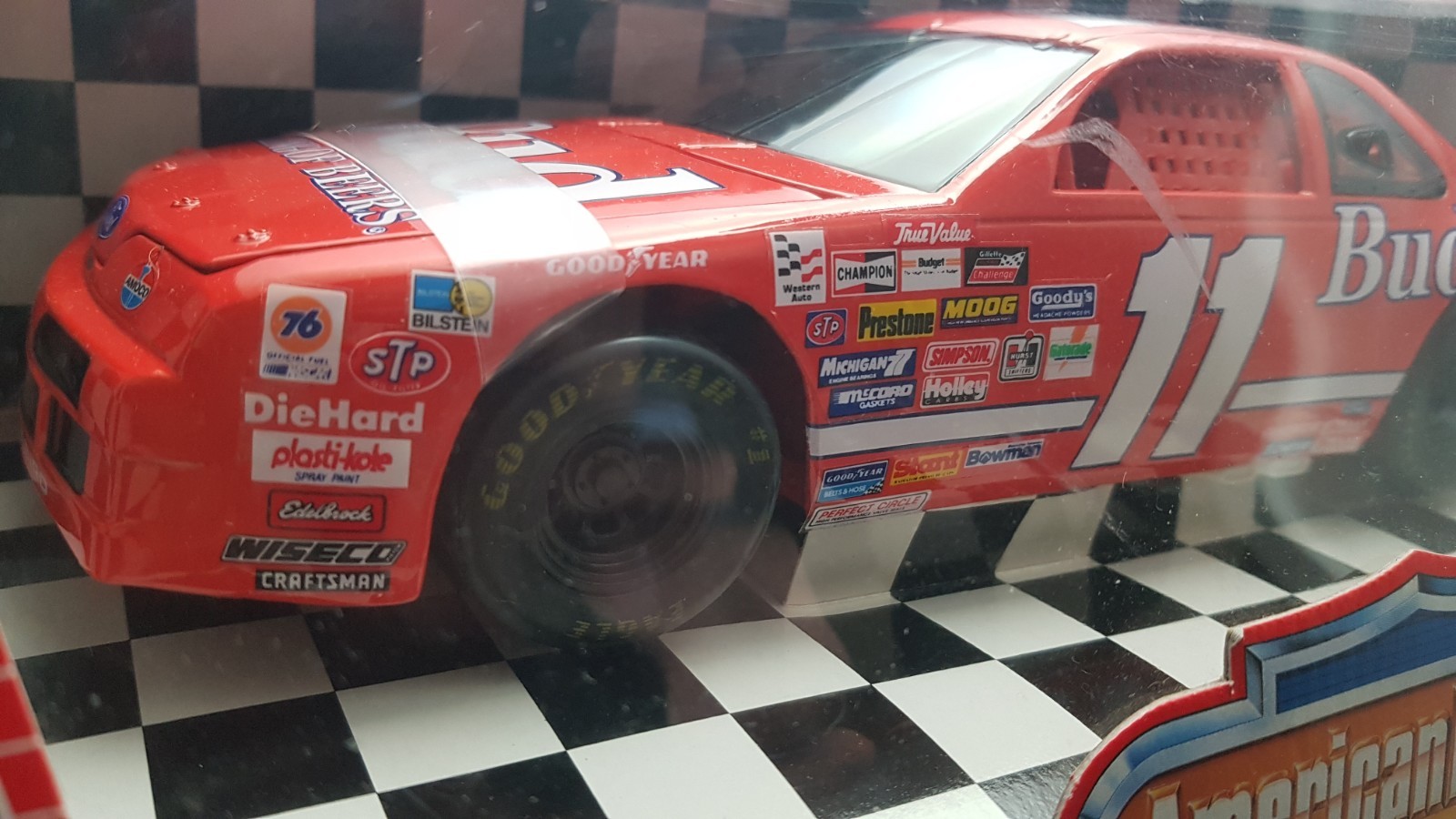 ERTL Budweiser T-Bird #11 Bill Elliot American Muscle 1/18 Scale Diecast w/box