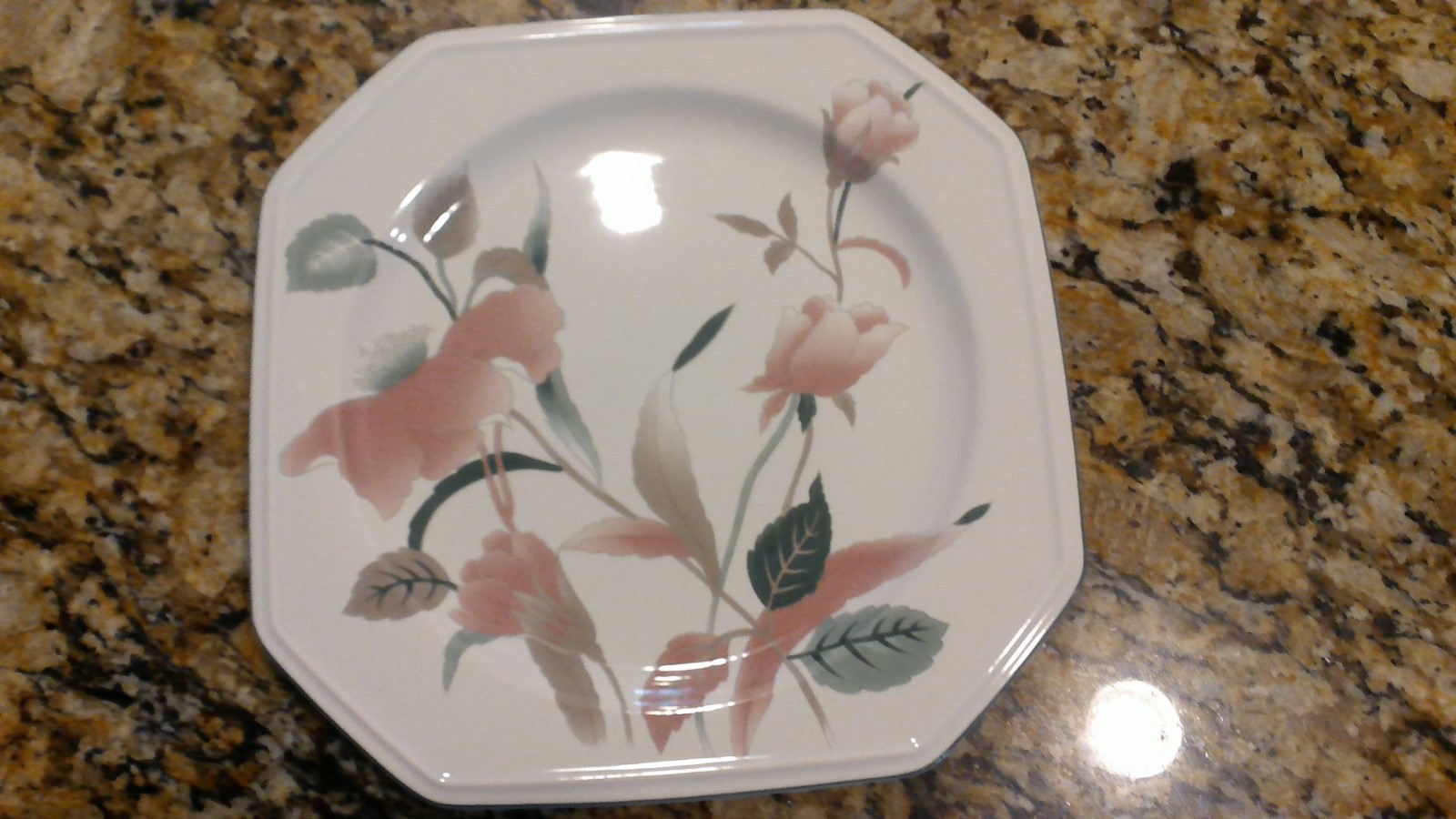 Mikasa Silk Flowers Dinner Plate F3003