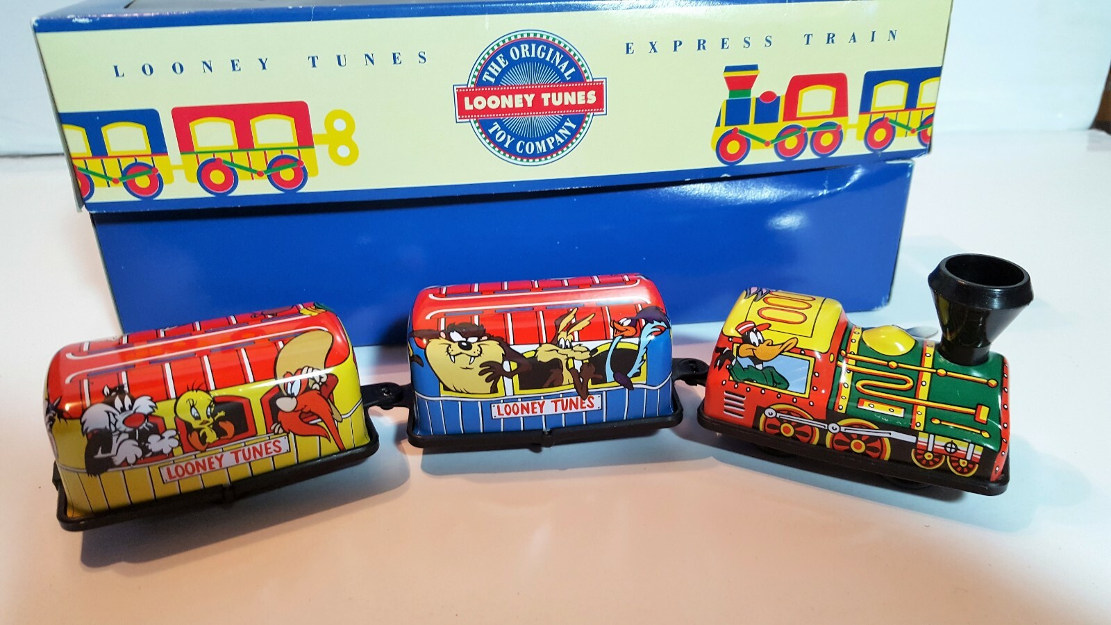 Vintage Looney Tunes Express Train Wind Up Metal Tin Toy With Original Box EUC