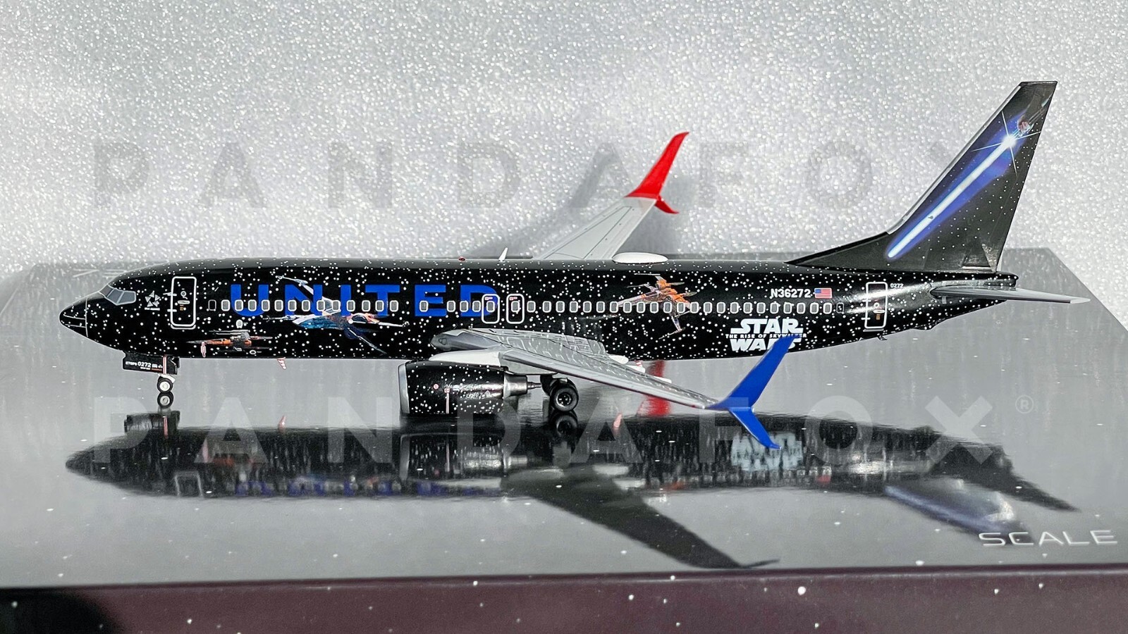 航空機・ヘリコプター JC Wings 1:400 B737-800 N36272 STAR WARS JC Wings United Airlines Boeing 737-800 Star Wars N36272