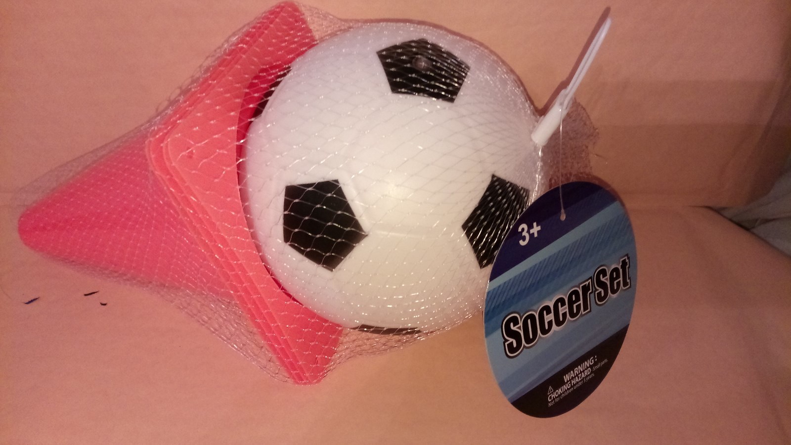 Soccer Set Ages 3+  4 orange cones and 1- 6 inch Ball Toddler/small kids