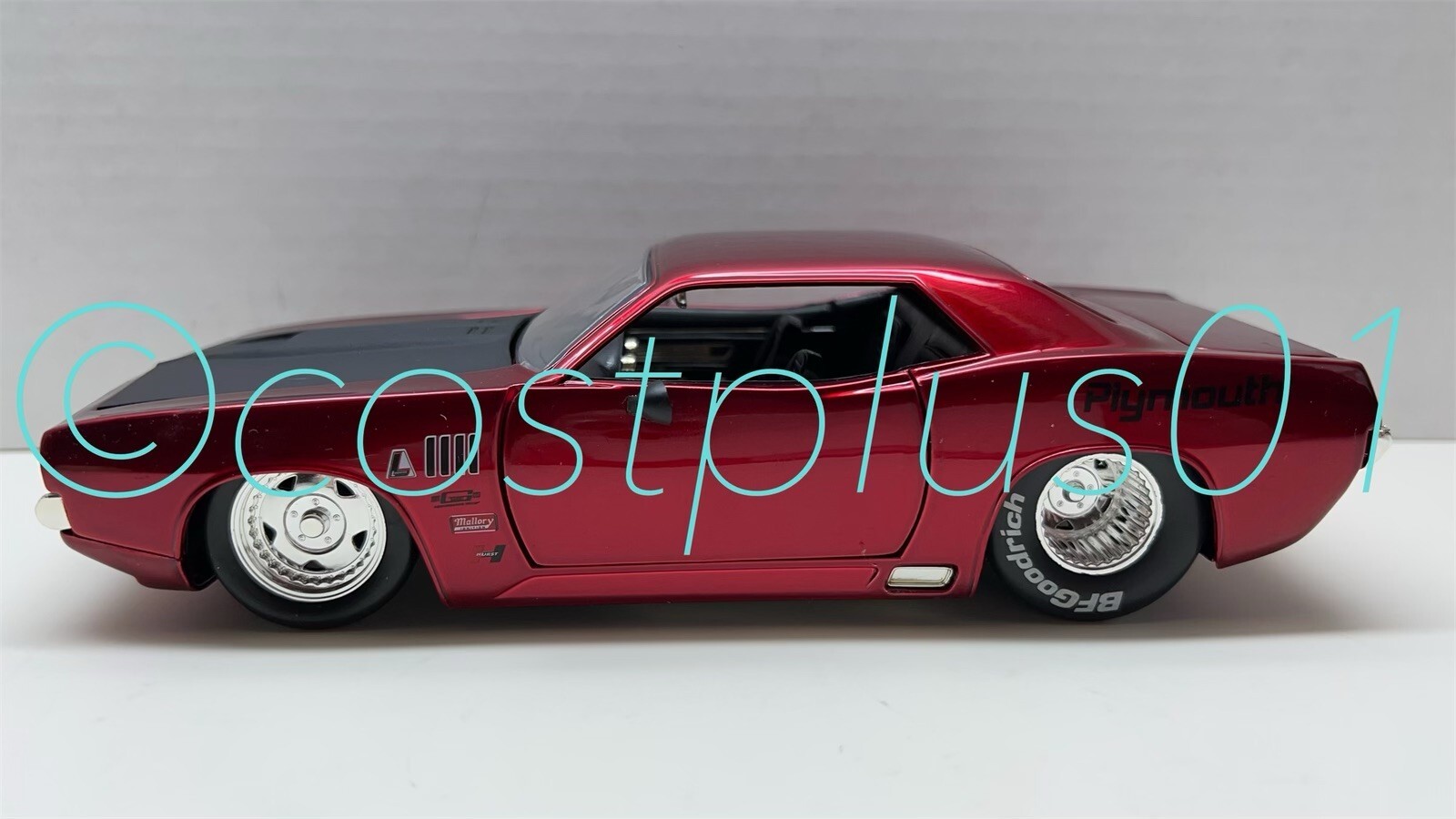 JADA BTM 1970 PLYMOUTH HEMI CUDA 1:24 RED WITH BLACK HOOD MP