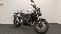 HONDA CB1000-S HORNET ** LONG MOT - LOW MILES - 1 ONWER **