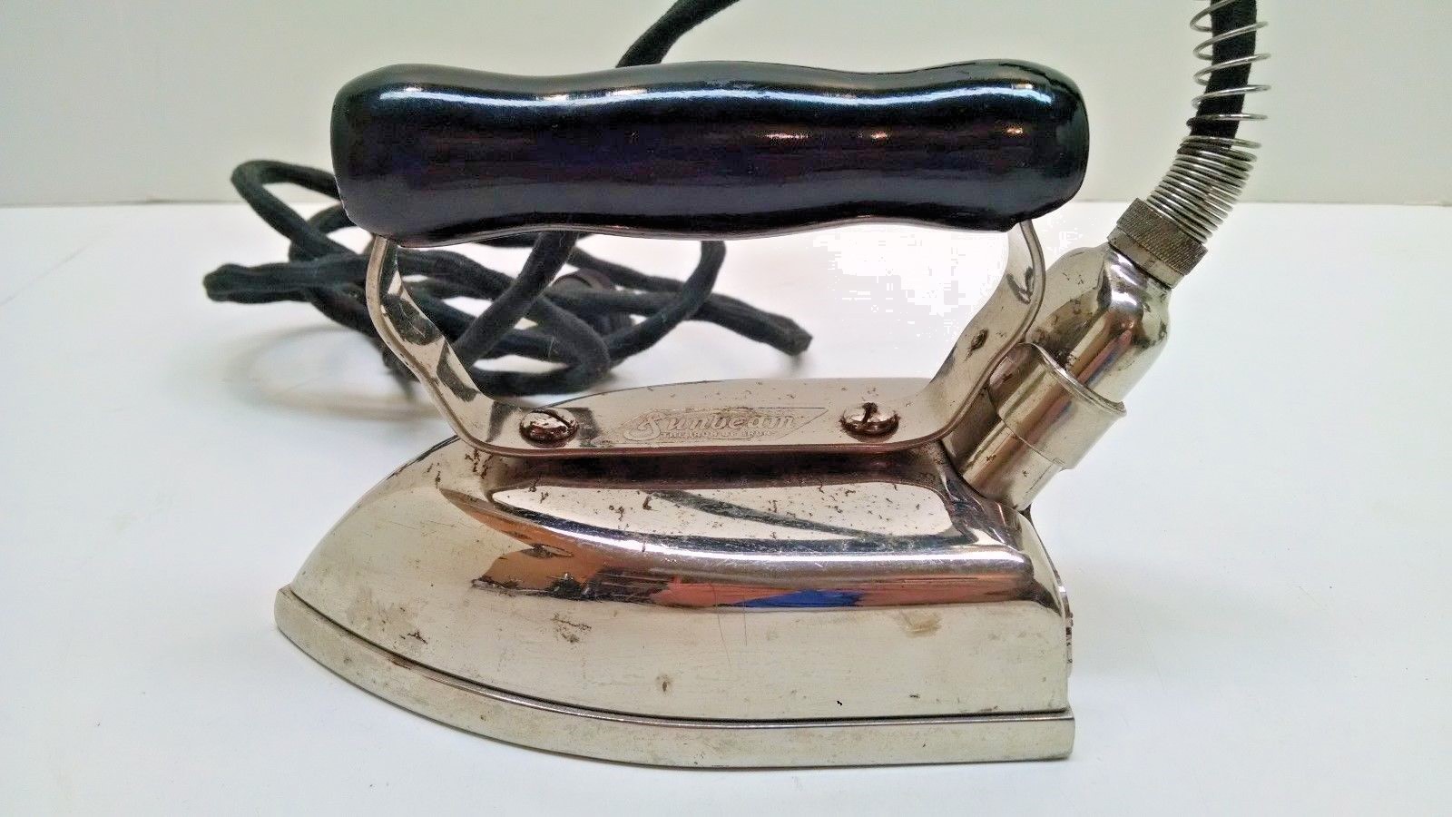 Vintage Sunbeam Iron Chicago Flexible Shaft T1 With Cord Tested and Works
