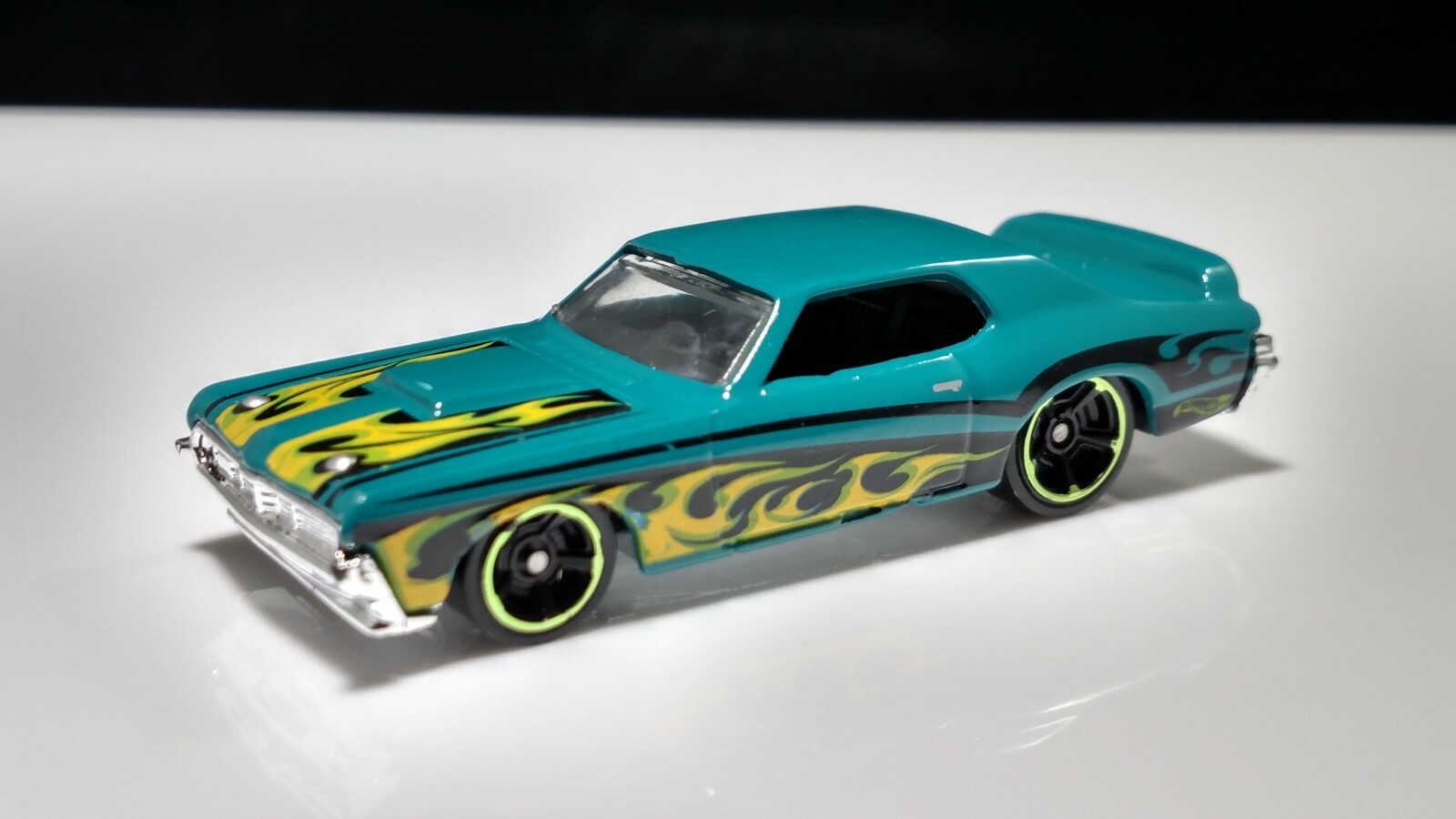 1969 MERCURY COUGAR ELIMINATOR 1:64 SCALE COLLECTOR MODEL DIECAST CAR