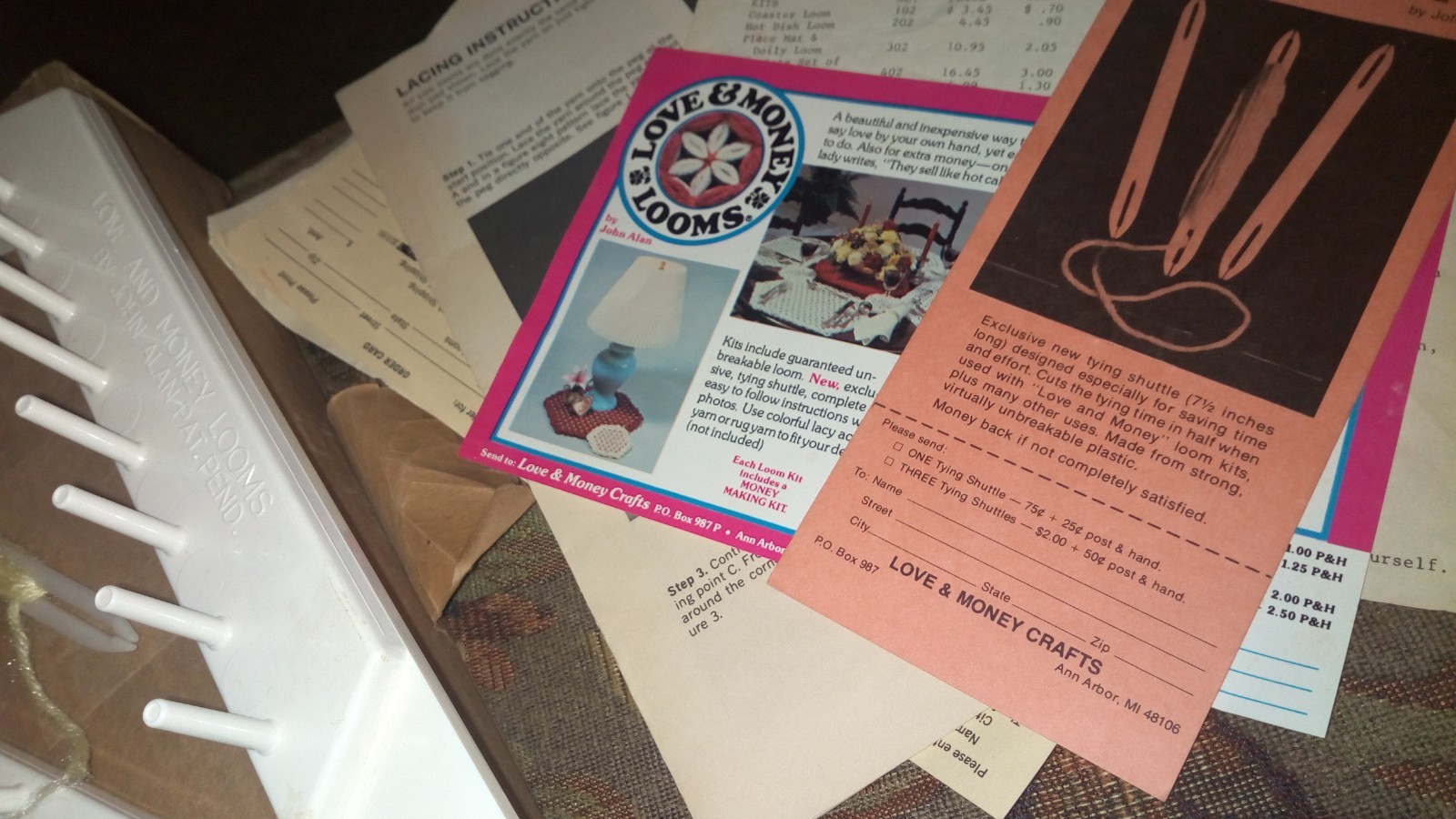 LOVE & Money Loom VINTAGE Loom by John Alan in Orig. 1980 Box FREE Ship!