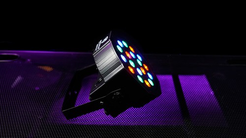 (2) Rockville RockPAR50 LED RGB Compact Par Can DJ/Club DMX Wash Lights