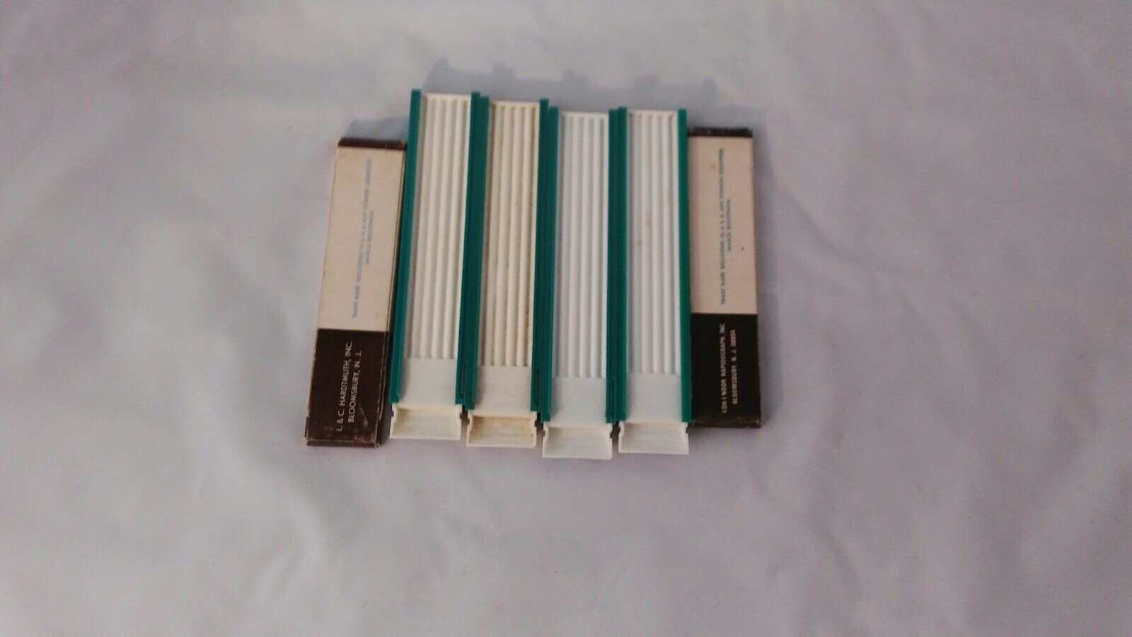 ART DRAFTING TURQUOISE EAGLE DRAWING GRAPHITE LEADS KOH-I-NOOR 4H  2H