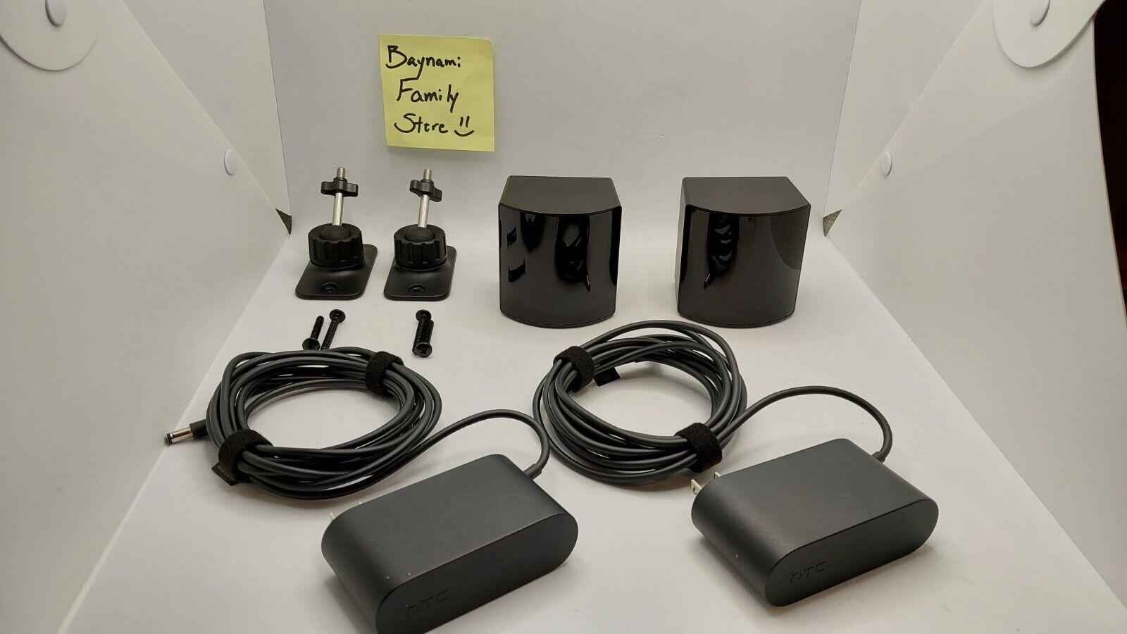 2x SteamVR Base Station 2.0 Lighthouse HTC VIVE PRO VALVE 2x SteamVR Base Station 2.0 Lighthouse HTC VIVE PRO VALVE