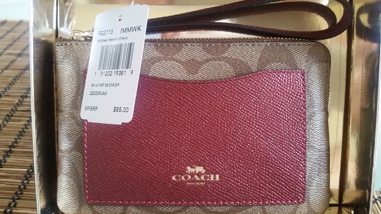 NWT COACH Metallic corner zipper wristlet wallet MSRP $85.00