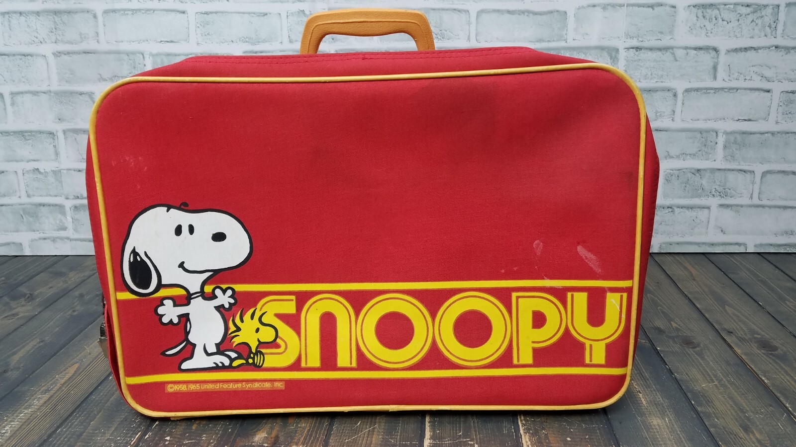 Vintage Snoopy Woodstock Peanuts RED Suitcase Overnight Bag Tote Luggage AVIVA Vintage Snoopy Woodstock Peanuts RED Suitcase Overnight Bag Tote Luggage AVIVA