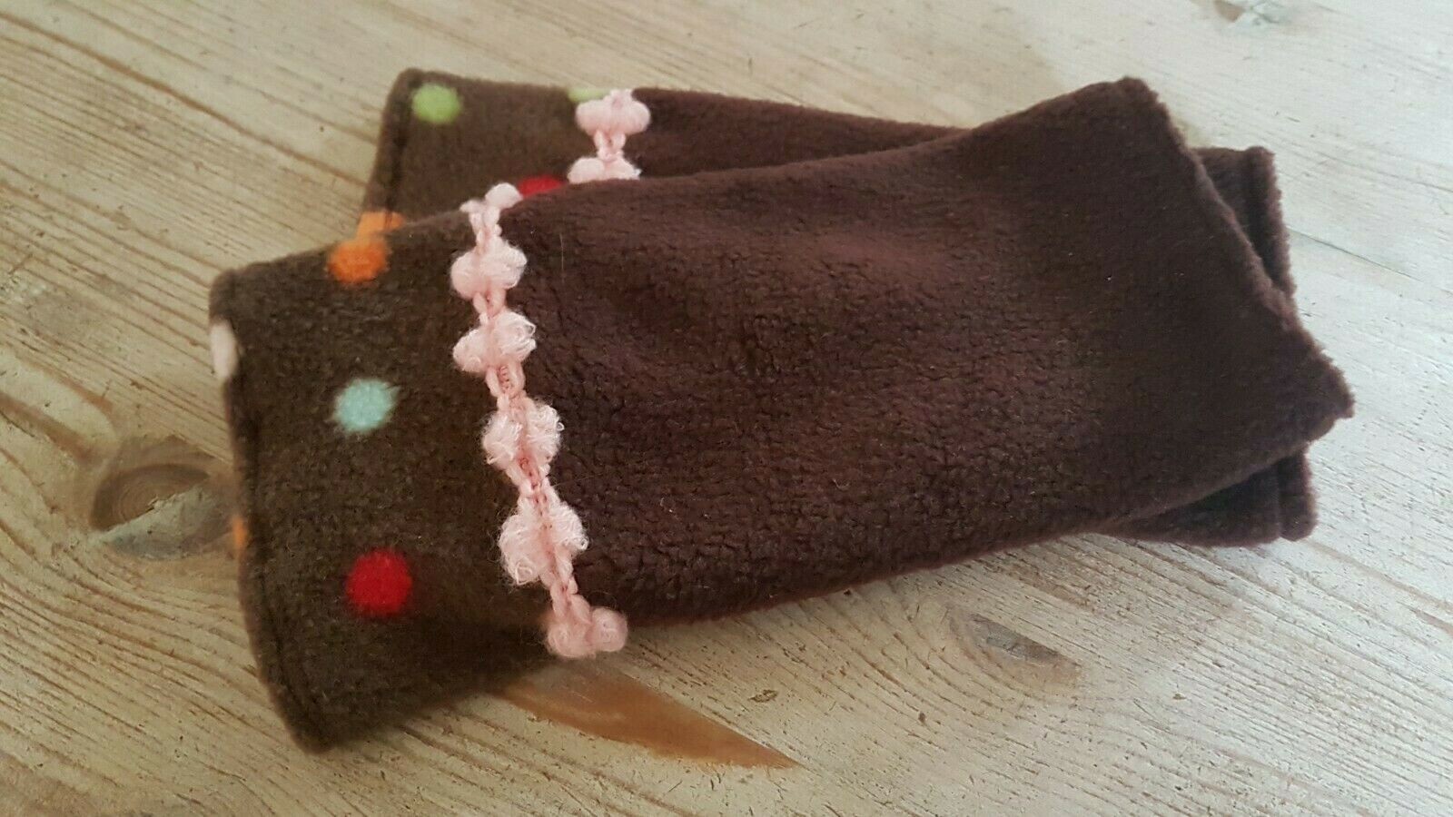 Armstulpen Pulswärmer Stulpen Handarbeit Damen Mädchen braun bunt Punkte XS S M