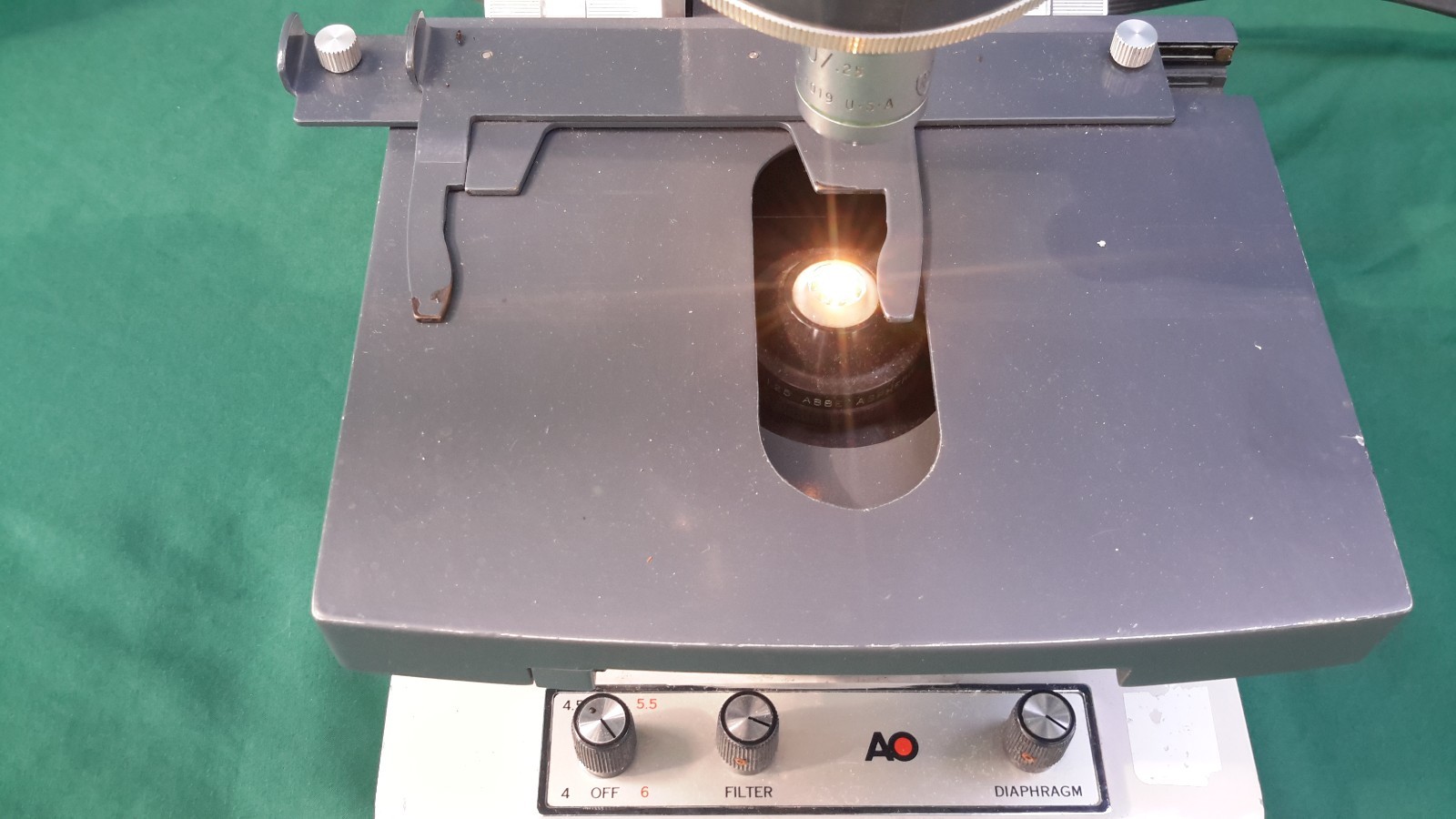 AO AMERICAN OPTICAL ONE-TEN DUAL VIEWING MICROSCOPE