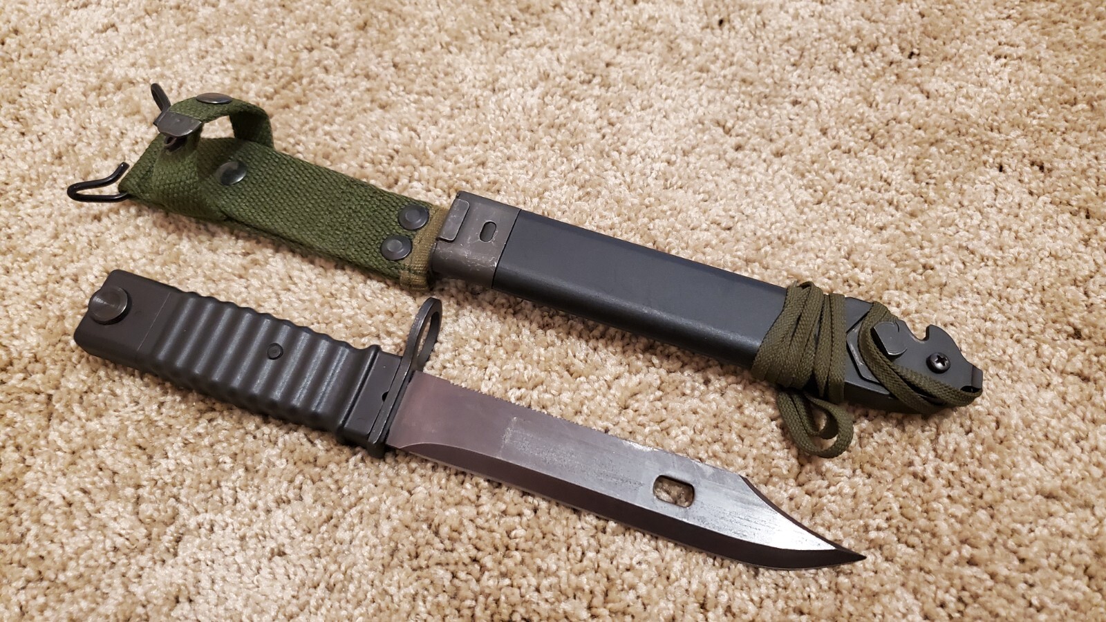 Rare Eickhorn KCB-70 Swiss STGW 90 Bayonet, Fighting Knife