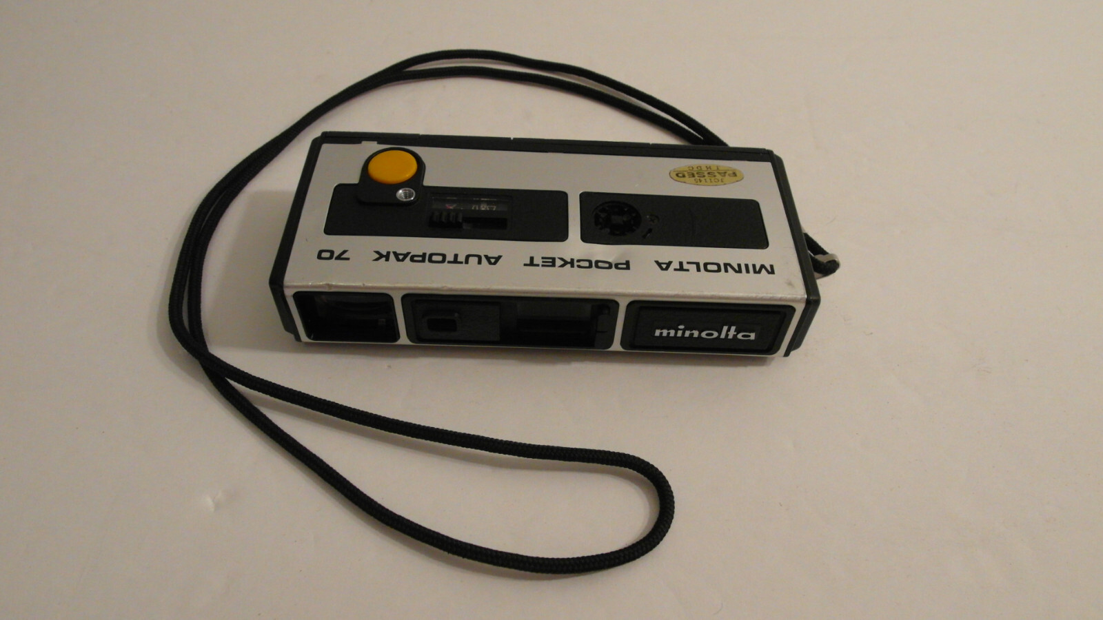 RARE VINTAGE RETRO FULLY WORKING MINOLTA POCKET AUTOPAK 70