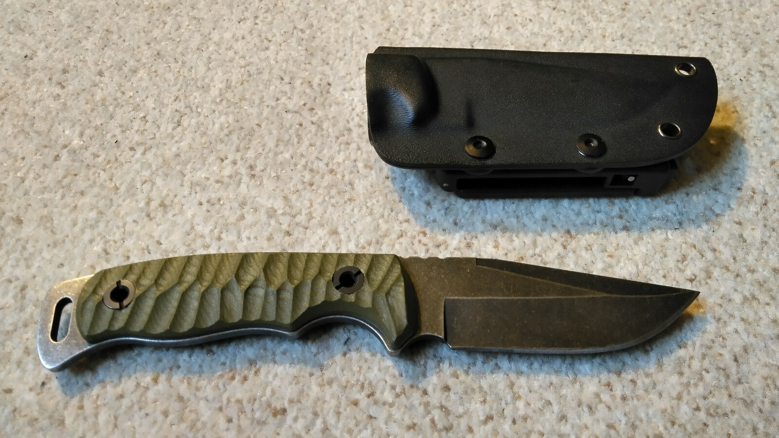 Black Ice Huntsman - Feststehendes Bushcraft / Outdoor Messer mit Kydex- Scheide