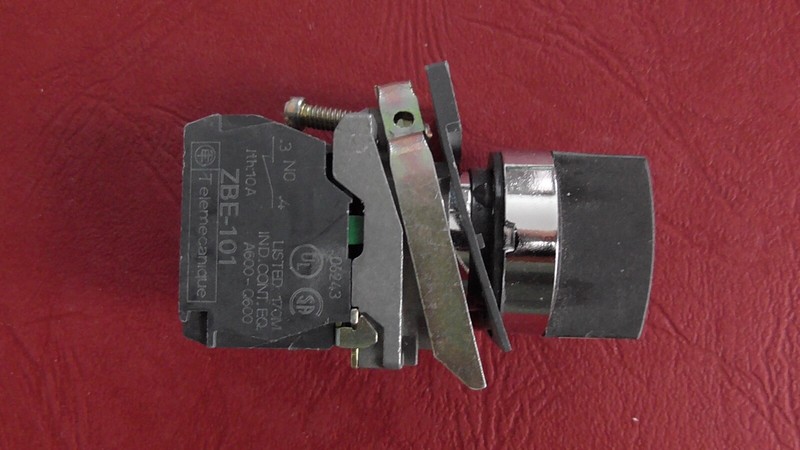 Commutateur  2 Positions ( 0 - 1 ) Schneider   Zbe-101  Zb4-Bz101 , Zb4-Bd2ba