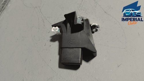Toyota RAV4 Rear 2ND Row Passenger Side Seat Belt Seatbelt Buckle OEM 2019-2025
