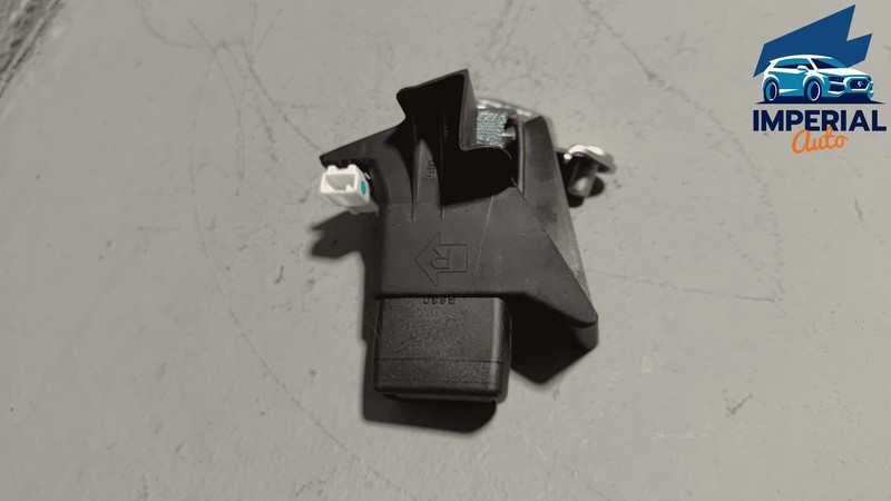 Used Toyota RAV4 Rear 2ND Row Passenger Side Seat Belt Seatbelt Buckle OEM 2019-2025