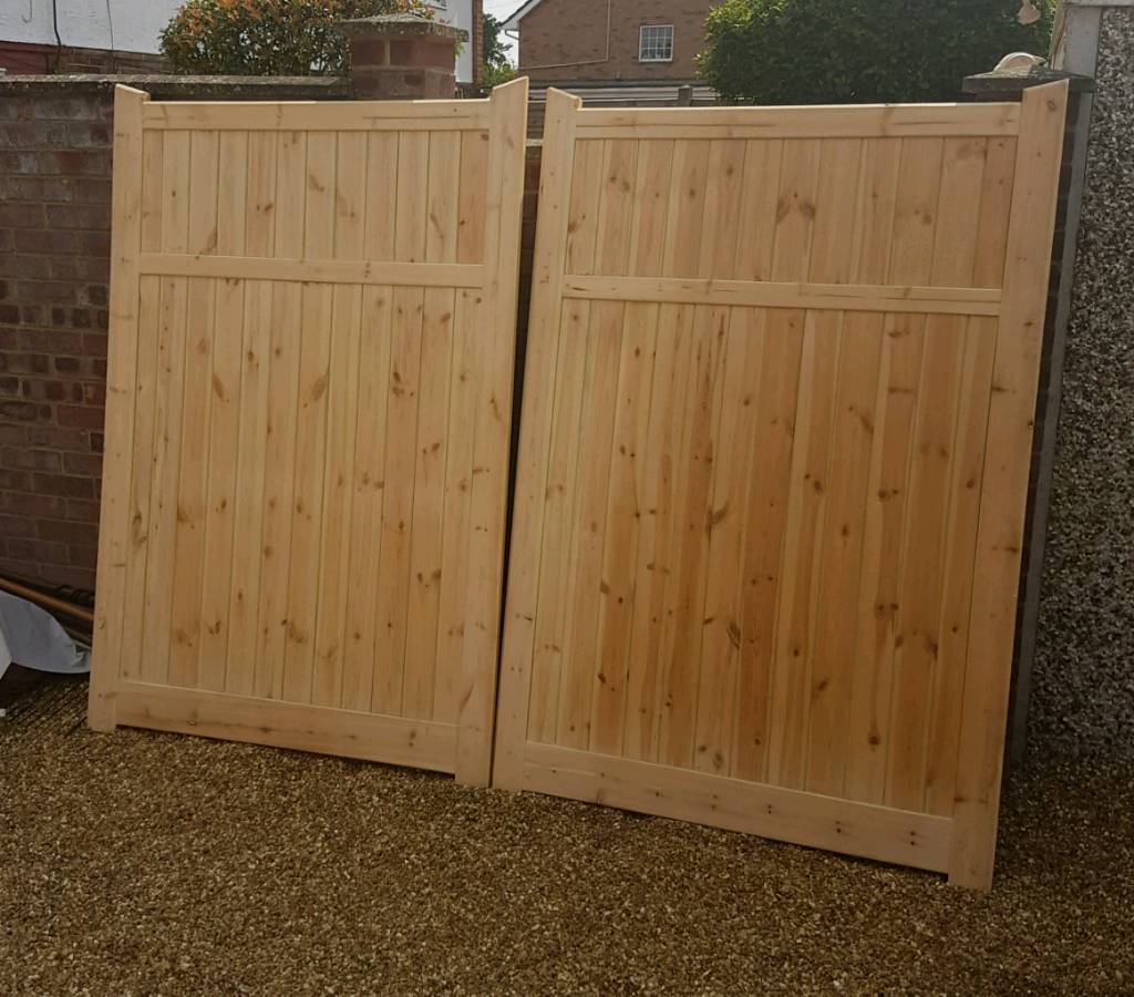 driveway wooden gate 6ft in Crawley, West Sussex Gumtree