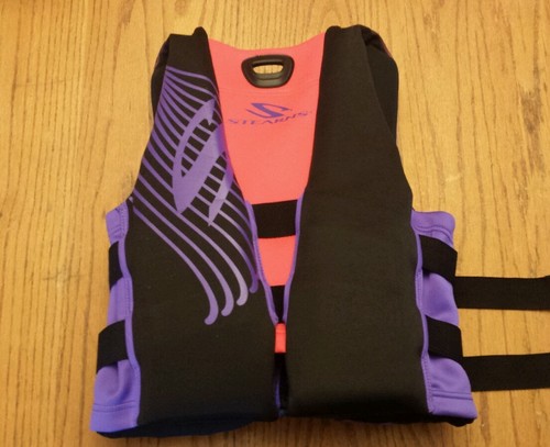 Stearns Women's Med V1 Series Hydroprene Life Jacket Purple / Hot Pink / Black M