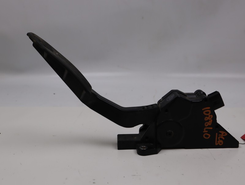 Pedale Accelerateur Occasion Isuzu D-Max Ii Phase 2 Space Cab - 1.9 D 163ch -