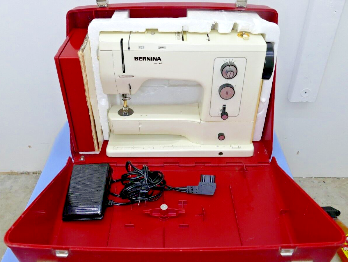 Bernina 830 Record sewing machine, (see VIDEO),  (w/ pedal, case, manual, acc.)