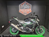 2025 Kawasaki Z500 SE Performance Edition,