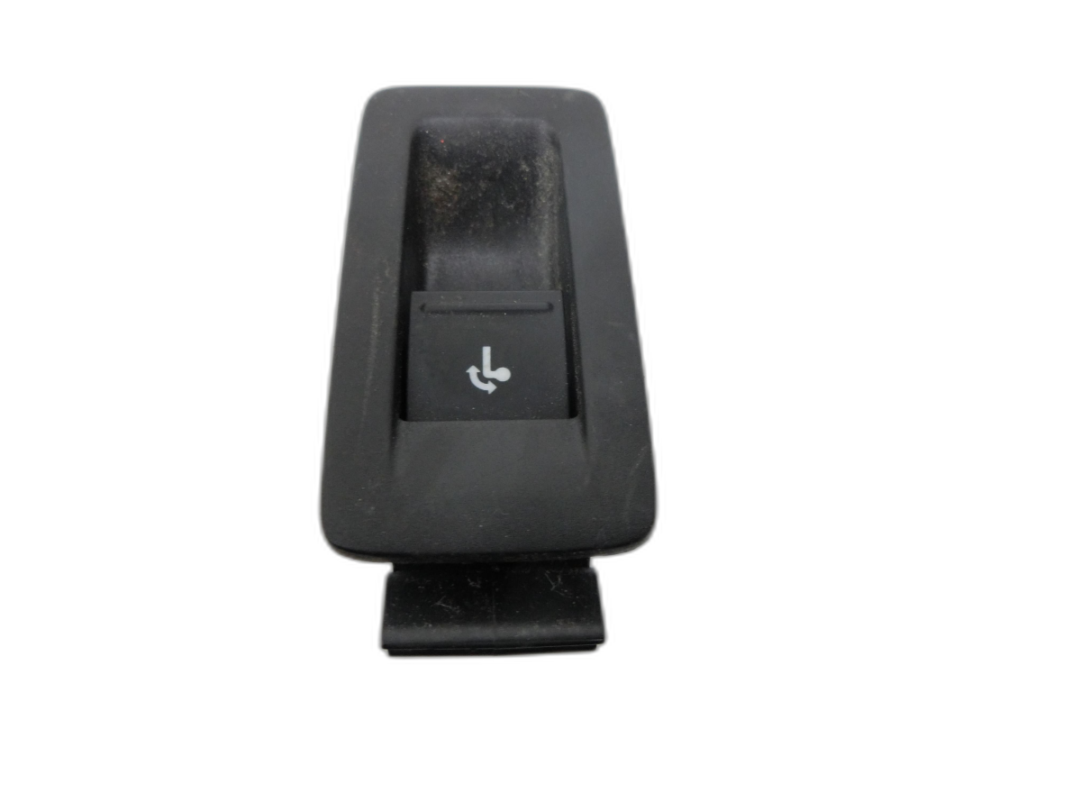 VW Passat 3C B7 10-15 Schalter Hebel für Anhängerkupplung Ausfahren  - Bild 1