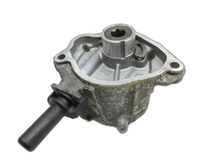 Mercedes W212 E200 09-13 2143 100KW 651925 Unterdruckpumpe Vakuumpumpe  - Bild 1