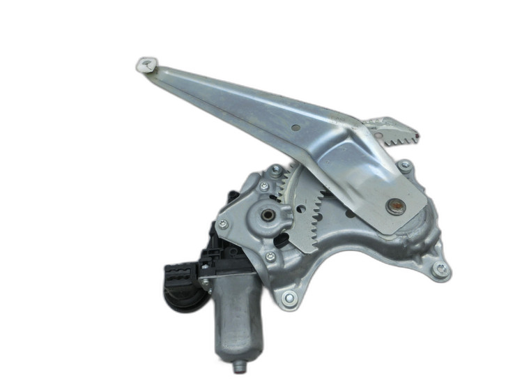 Toyota RAV4 IV 13-16 Fensterhebermotor mit Fensterheber Links Hinten Toyota RAV4 IV 13-16 04.07.2014 69804-42050... Bild 1