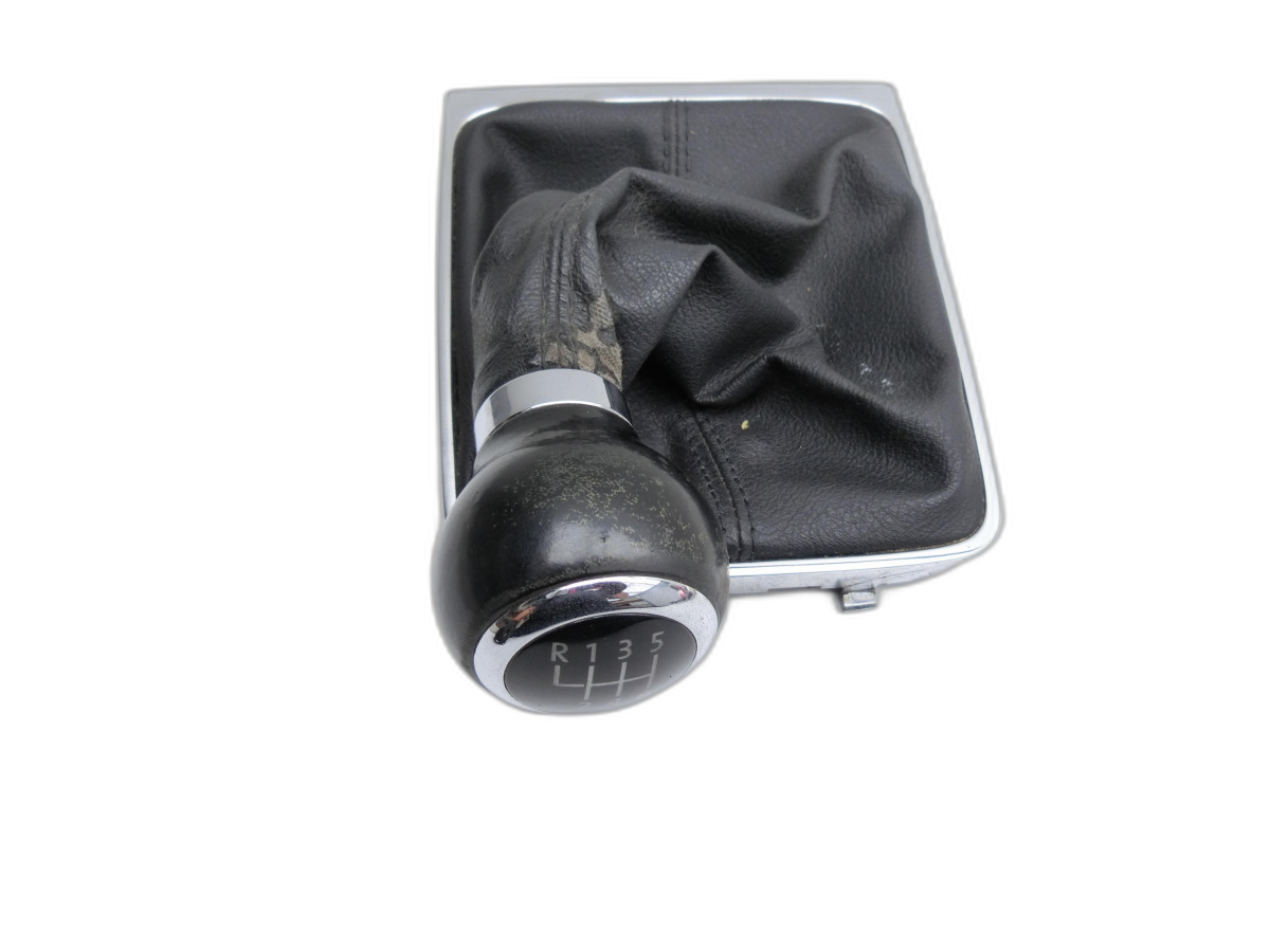 VW Passat 3C B6 06-10 2,0 125KW Schaltknauf Schalthebel 6-Gang mit Schaltsack  - Bild 1