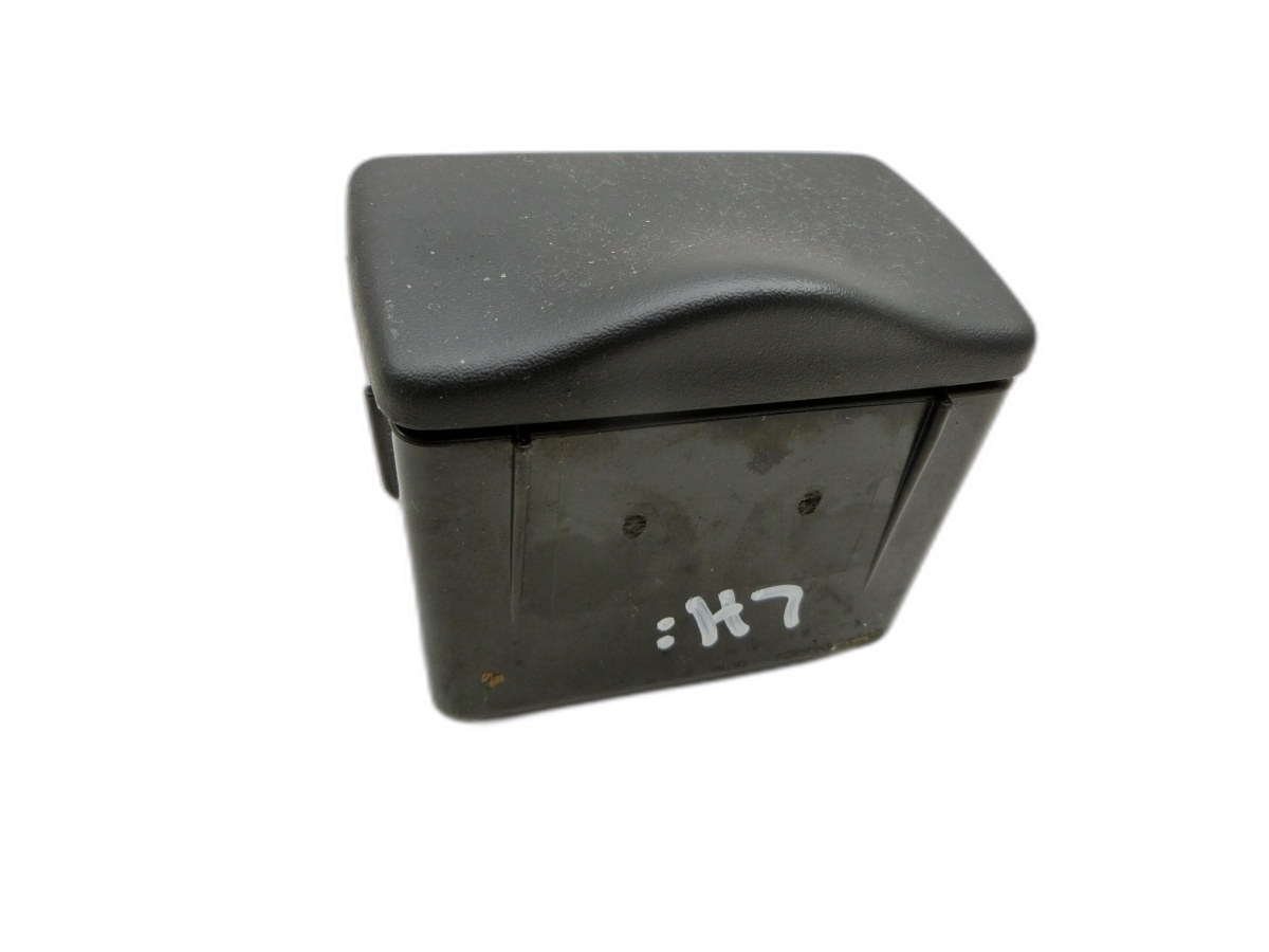 Honda CR-V II RD 01-06 Aschenbecher Ascher Links Hinten  - Bild 1