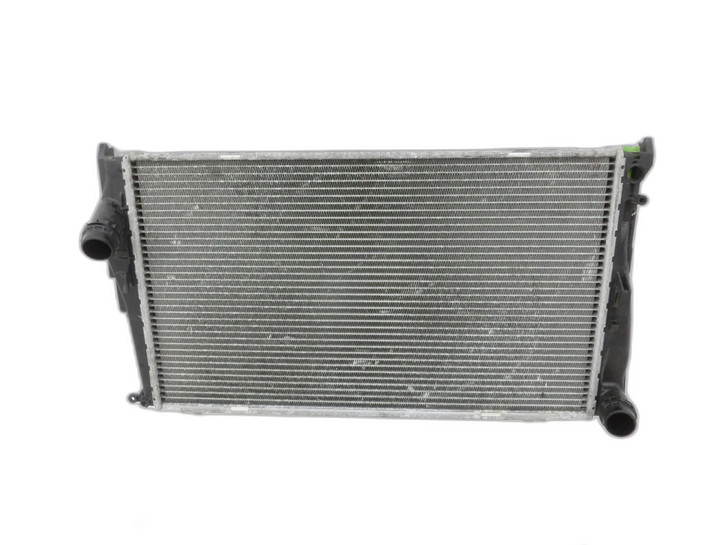 BMW E81 1er 120d 07-11 2,0d 130KW Wasserkühler Kühler  - Bild 1