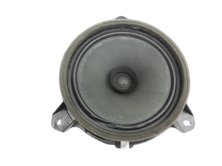 Toyota Corolla E21 18-23 Kombi Lautsprecher Rechts Hinten  - Bild 1