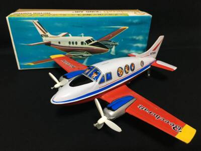Beechcraft King Air Tin Friction Aircraft Airplane Made in Japan Showa