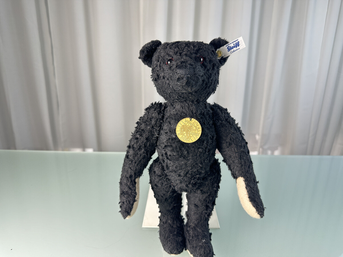 Girls Don't Cry Steiff Teddy Bear ぬいぐるみ Girls Don't Cry x Steiff Teddy Bear Black - FW22 - US