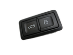 Audi A4 8W 19-24 Schalter Öffner für Heckklappe ZV Audi A4 8W 19-24 27.01.2020 4G0959831D 4G0959831D5PR gebraucht Vorschau 1