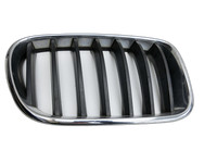 BMW X3 F25 10-14 Frontgrill Kühlergrill Rechts BMW X3 F25 10-14 20.03.2012 7210726 51117210726 5111-7210726 gebraucht Vorschau 1