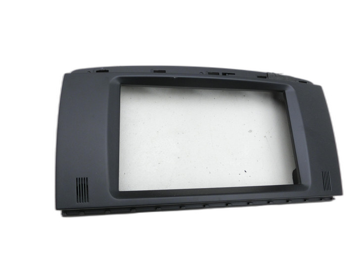Mercedes R320 W251 4M 06-10 Blende Einbaurahmen für Display Mercedes R320 W251 4M 06-10 27.09.2006 gebraucht Bild 1