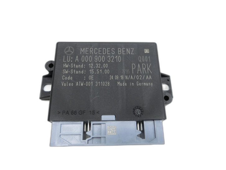 Mercedes W176 A180 15-18 Steuergerät ECU Modul Einparkhilfe PDC SG Mercedes W176 A180 15-18 19.10.2016 A0009003210... Bild 1