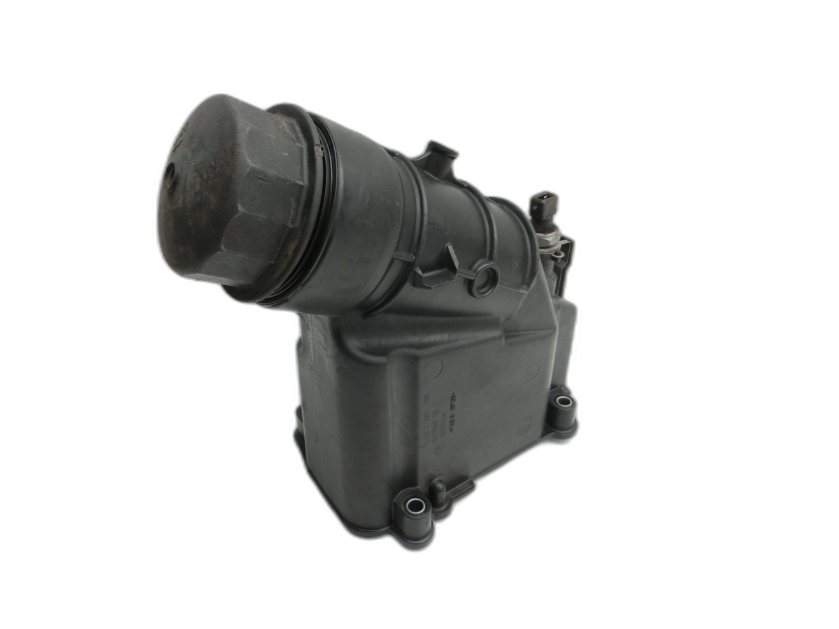 BMW E93 320d 07-13 2,0d 130KW N47D20C N47 Ölfiltergehäuse Gehäuse Halter für Ölfilter  - Bild 1