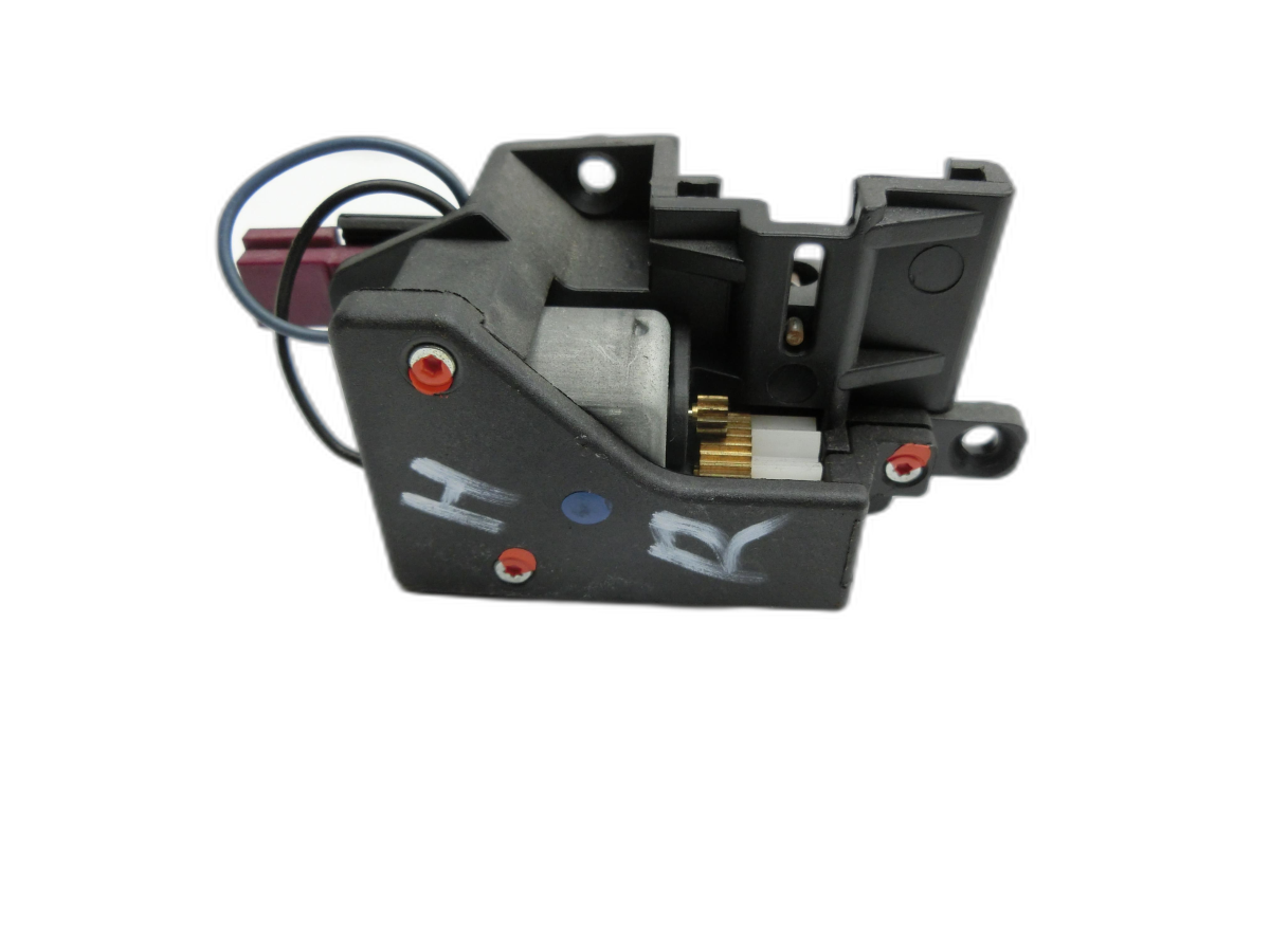 BMW E61 530xi LCI 07-09 Stellmotor Laderaumabdeckung D-Säule Rechts Hinten  - Bild 1